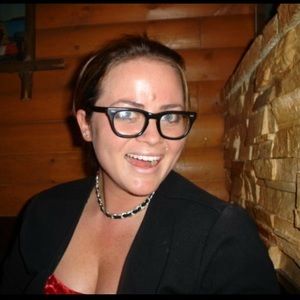 Meet your Posher, Caroline